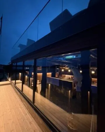 Resort Aurora Sea